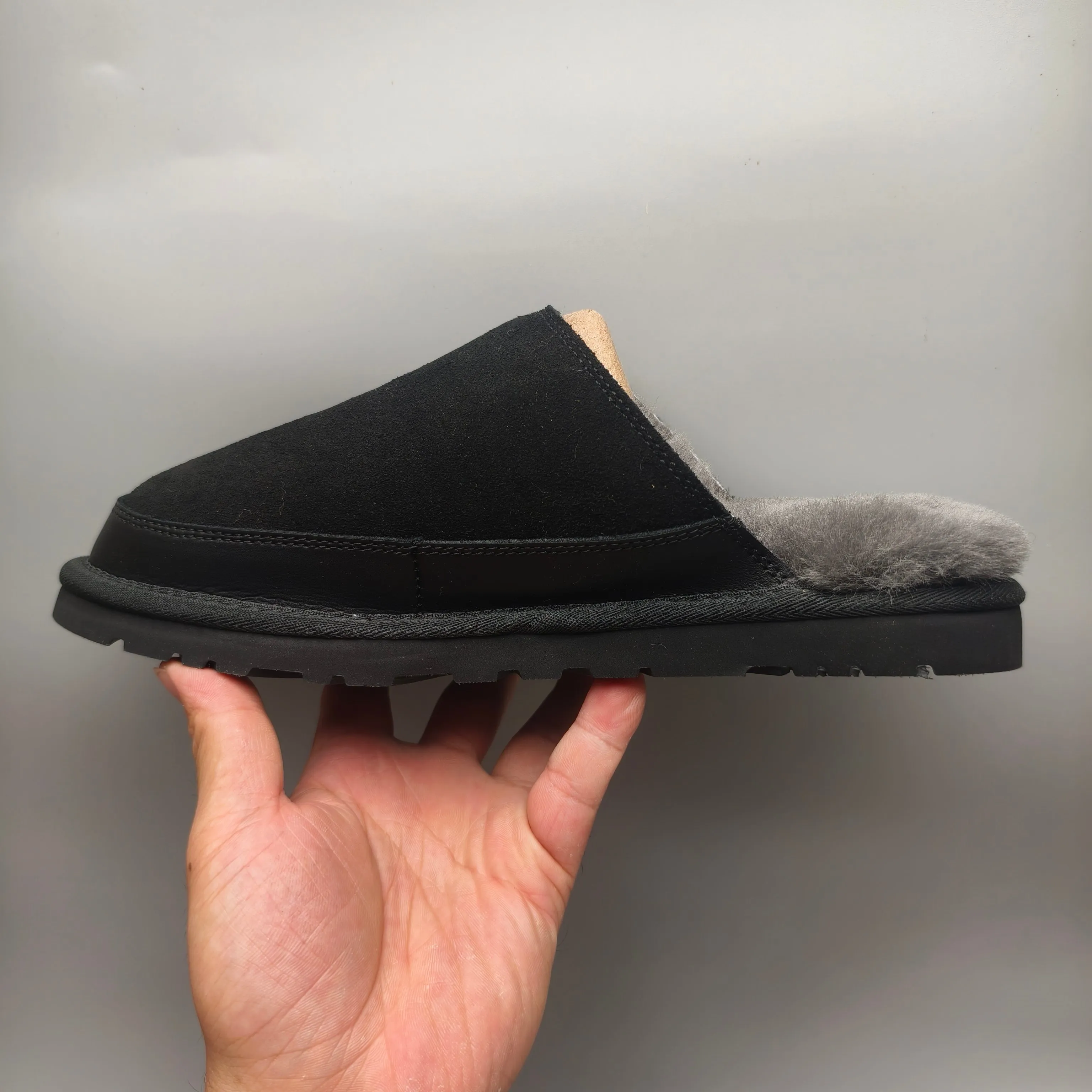 💰440 UGG sheepskin all-in-one snow boots 4585 ultra-light casual fur flip flops men's shoes color: maroon black matching size: 40-45